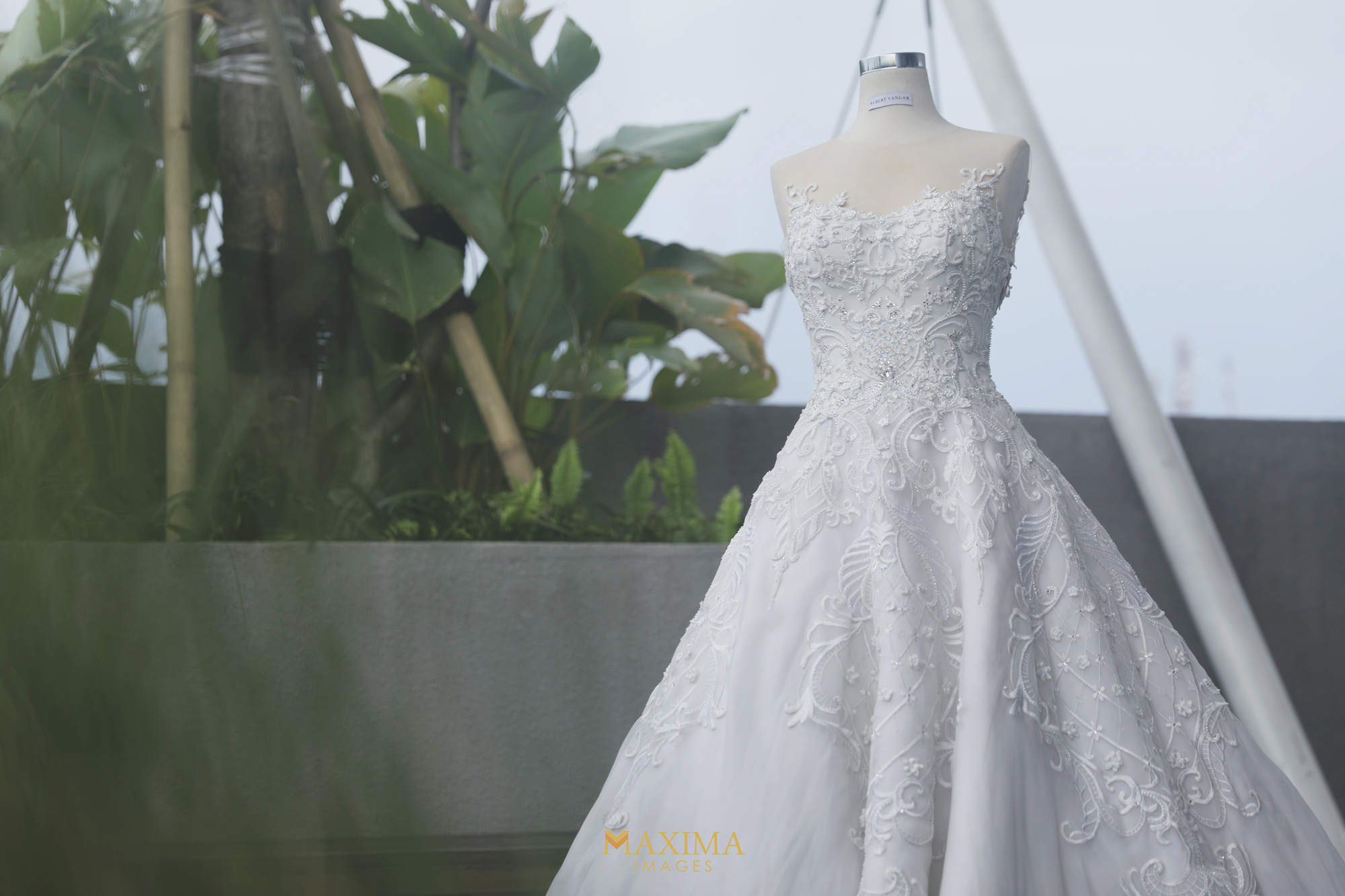 Agung & Bertha by Maxima Images